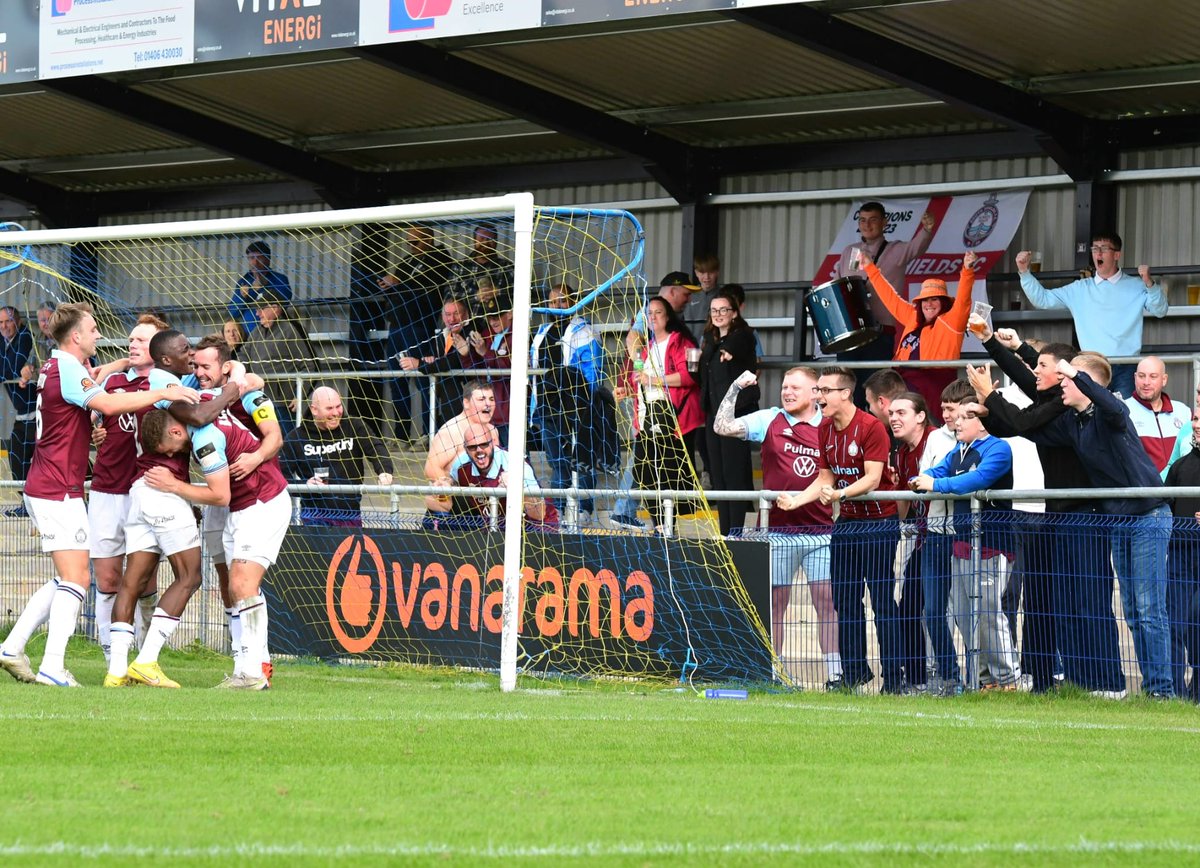 SouthShieldsFC's tweet photo. FULL-TIME: Peterborough Sports 2-4 South Shields.

First away win: secured 🔒

📸 @KevWilson19

#SSFC #AlwaysReady https://t.co/O2plJ35mUv