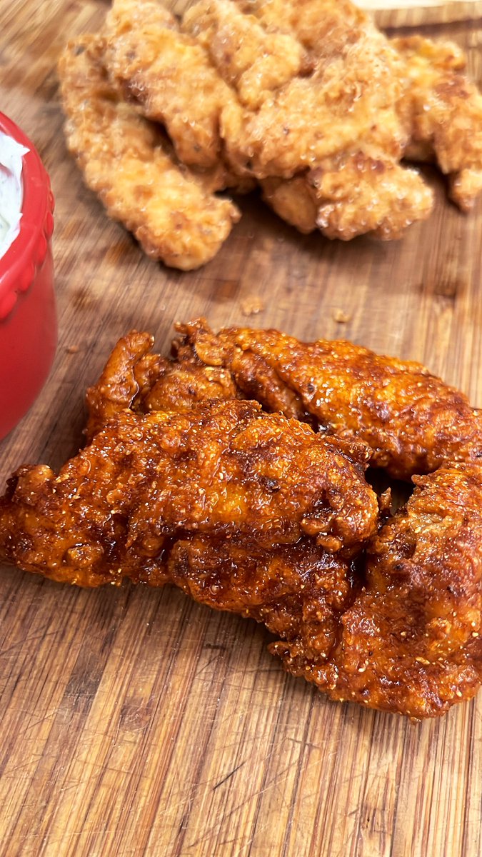 c_barn8's tweet image. Fried some chicken in Tallow

Made a Nashville Hot Sauce with it too

Face Melter

This is how I ‘cheat’

#FriedChicken #Tallow #NashvilleHot #HomegrownCayanne
