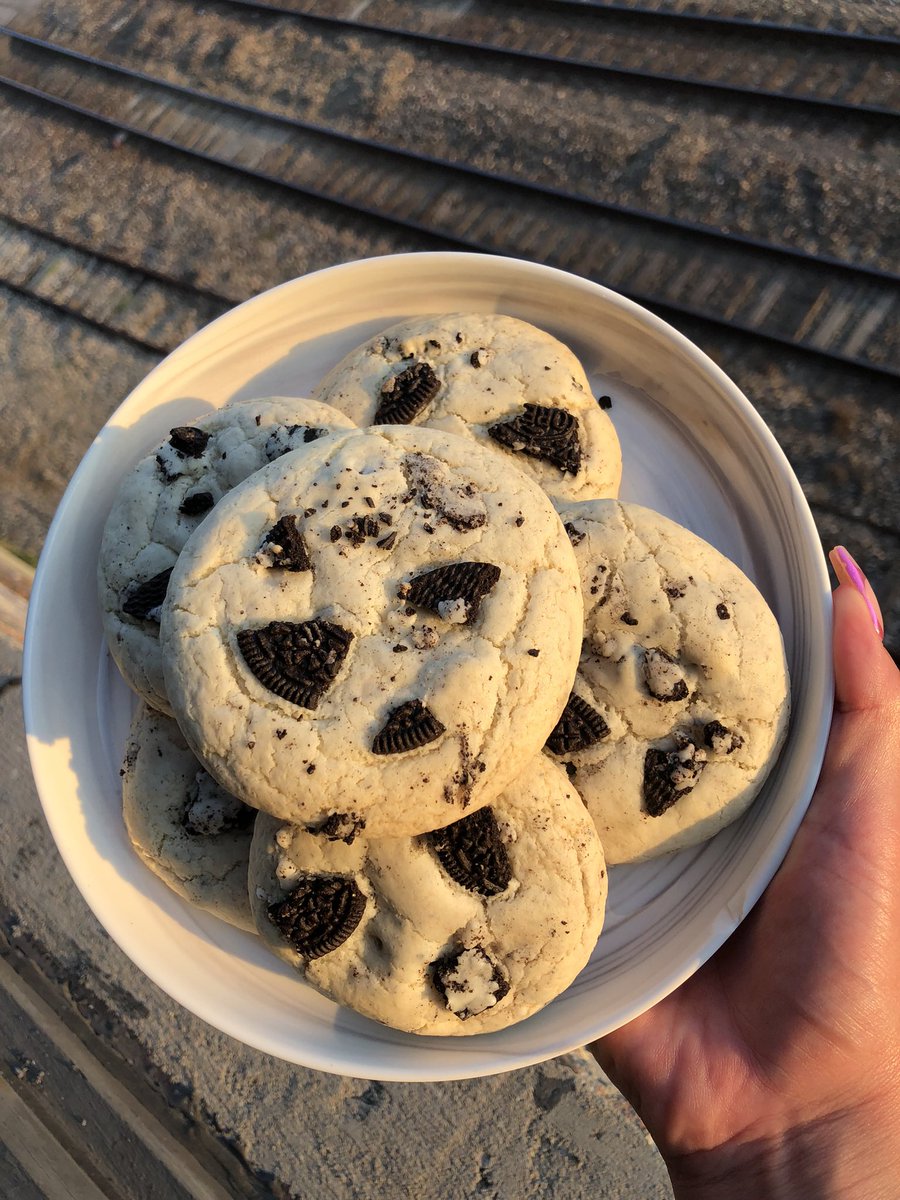 710_sweets's tweet photo. Available for pick up today 📍
1/$15 3/$40 🍪
Mix and match with any kind ✨ https://t.co/uCDOEriWLB