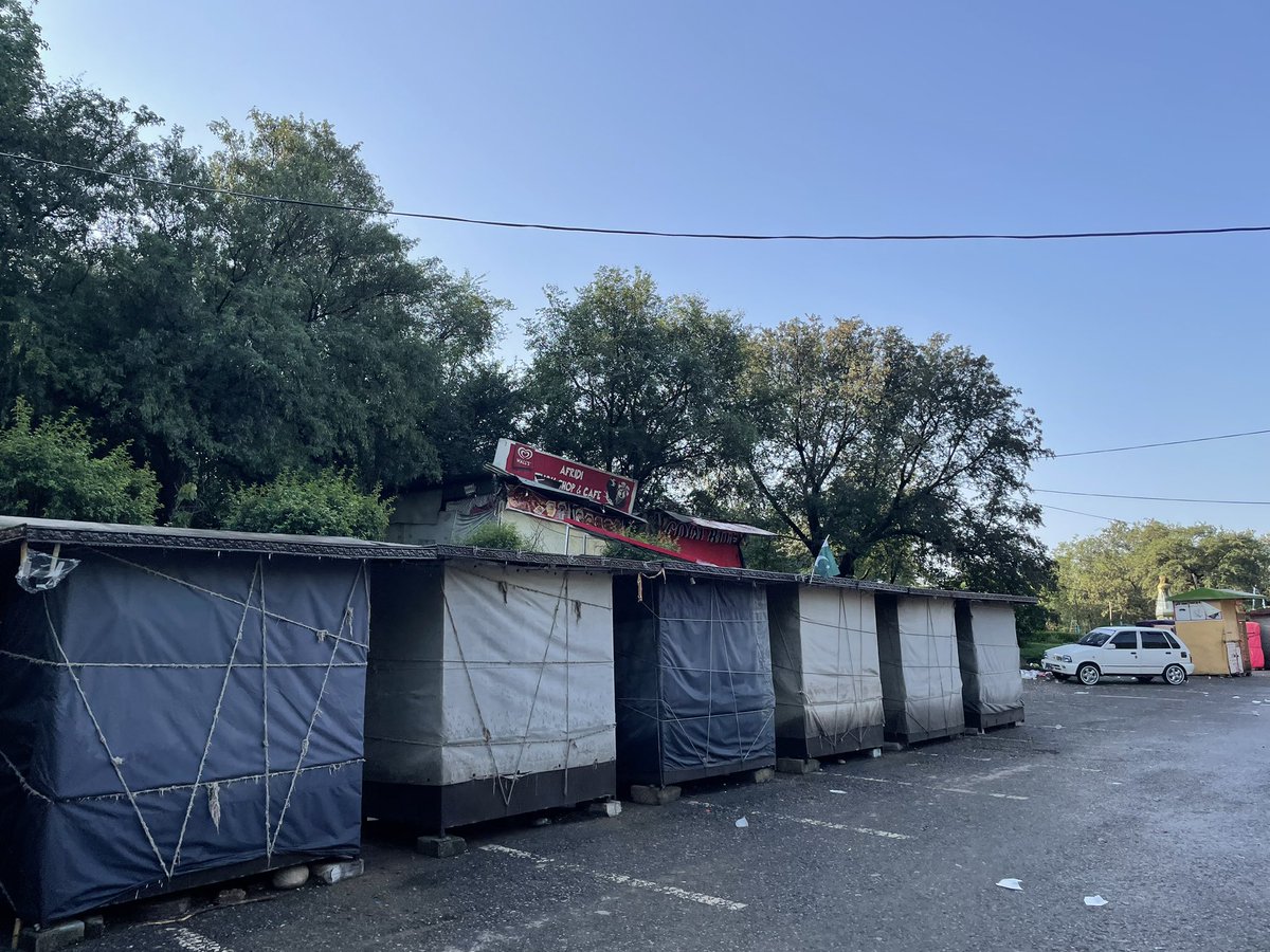 abrarhashmi88's tweet photo. Refreshing walk this morning to Daman Koh on #trail2 in Margallahs of beautiful #Islamabad. @CDAthecapital must make it clean & friendly by shifting food stalls/huts/tents/carts all around to a purpose built bldg wth all amenities in one @PakPMO @GovtofPakistan @OfficialDGISPR https://t.co/cQavYHGpwf