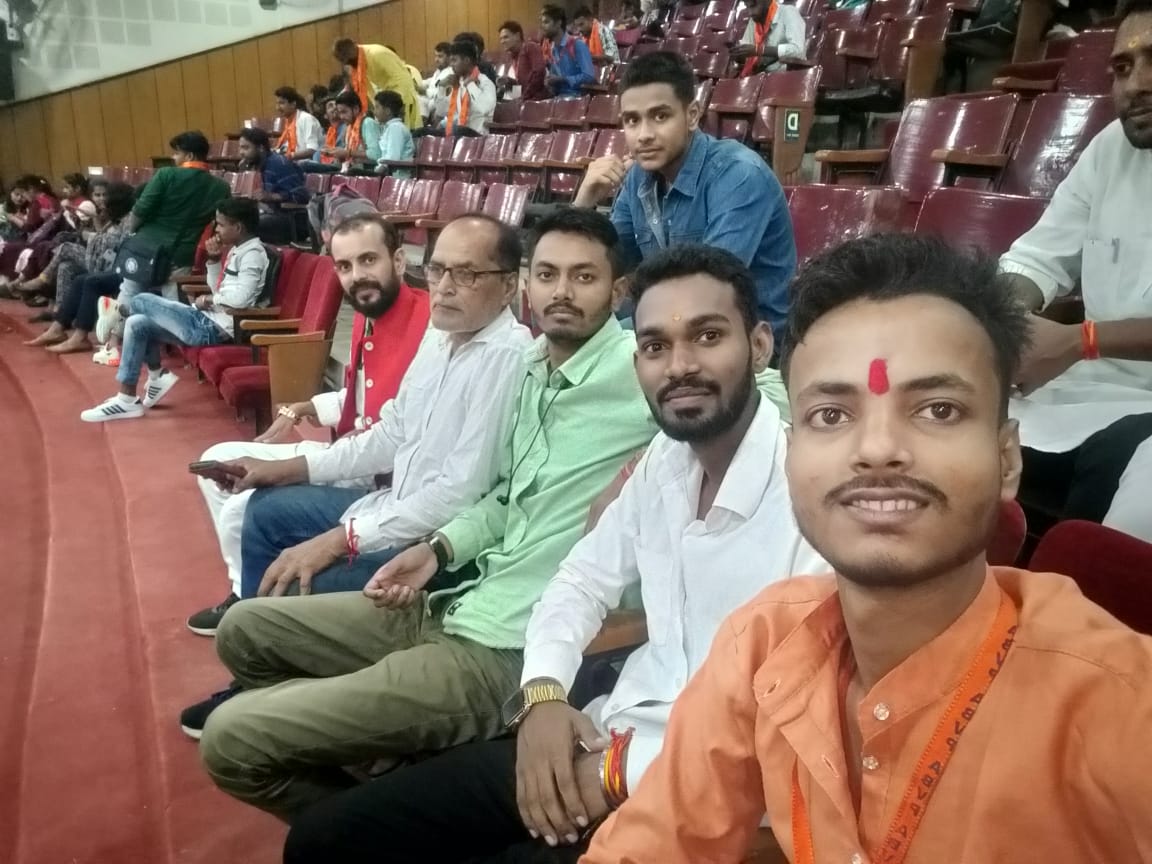 AbhishekjhaIN's tweet photo. अखिल भारतीय विद्यार्थी परिषद के #ऐतिहासिक 75 वर्ष की #यात्रा पूरी करने पर आज #पटना के #रविंद्र_भवन में आयोजित #अमृत_महोत्सव समारोह में शामिल हुआ। 
#75yearsofABVP https://t.co/iV9ueIa5uF