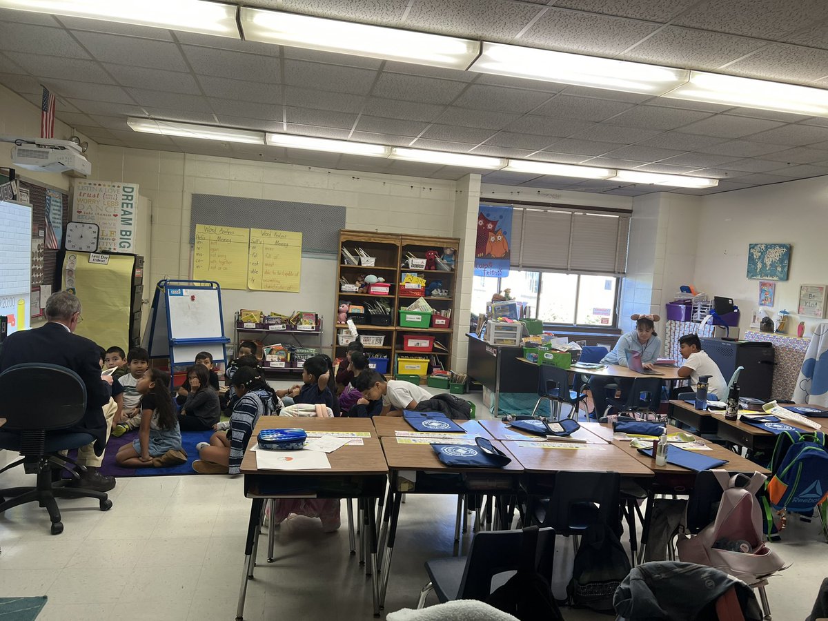 StadleyRough's tweet image. L👀 K at the #STRsecondgrade Ss working hard and their teachers administering the IRLA! @AmericanReading #STRarcCORE #STRreaders #STRsubsROCK