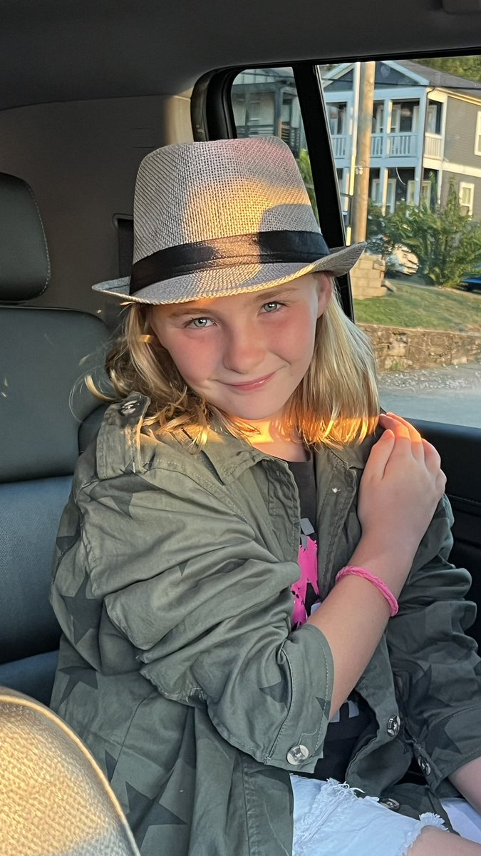 BTYounger's tweet photo. Amazing 1st concert for my daughter Morgan seeing her favorite, @Pink …. 
Such a badass talent role model. Keep rocking lady! 🩷 https://t.co/FEw4Ut3jta