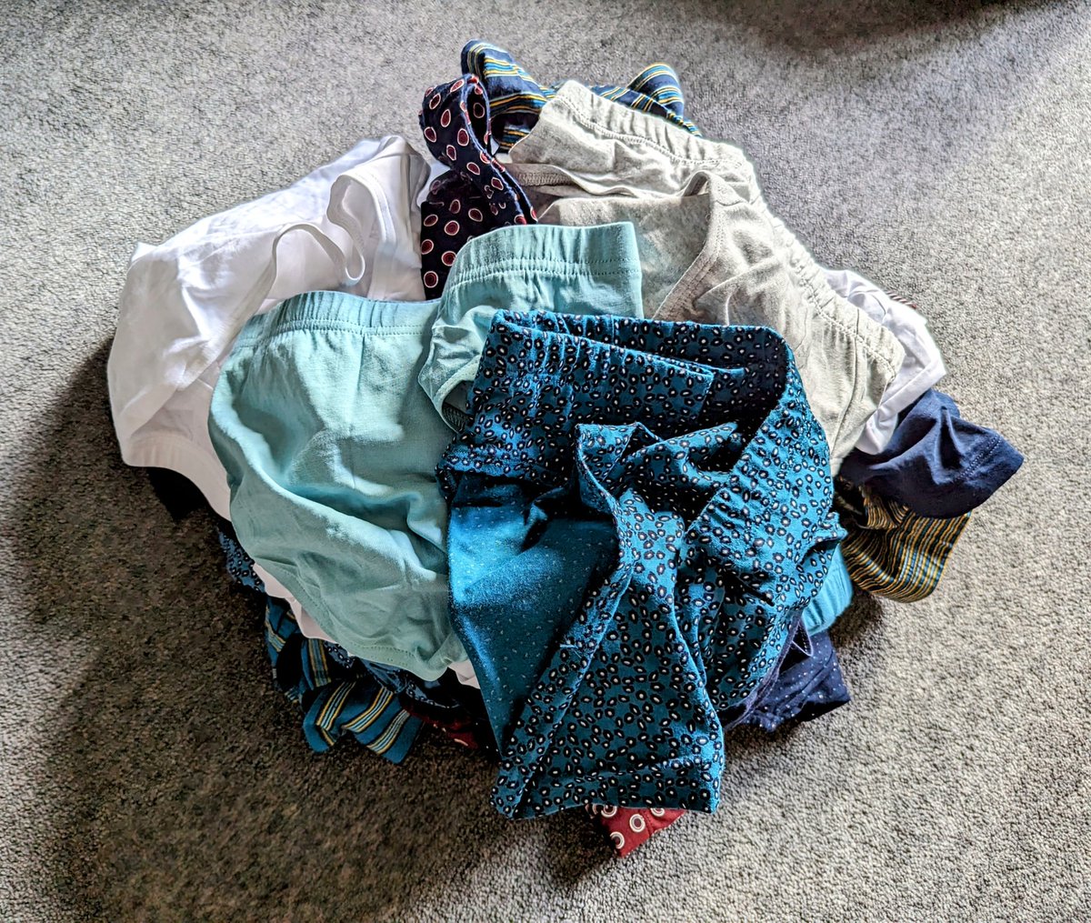 seb smith tweet media