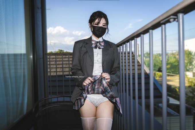 是一定要看嗎🥺 Is that all you wanted to see？ https://t.co/TMzuBTDg70