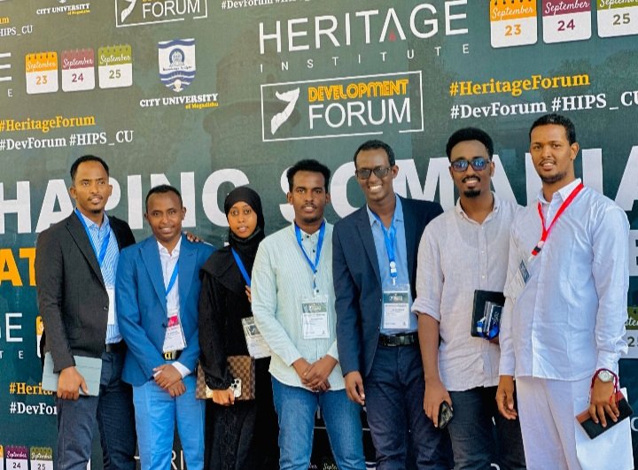 AbdirizakAbdir6's tweet image. Day 1

Reshaping Somali&apos;s education development forum organized by Heritage and City University of Mogadishu.

It&apos;s great pleasure for me to attend this forum 

#HeritageForum
#DevForum 
#HIPS_CU
#waxbarashadu_waa_iftiin