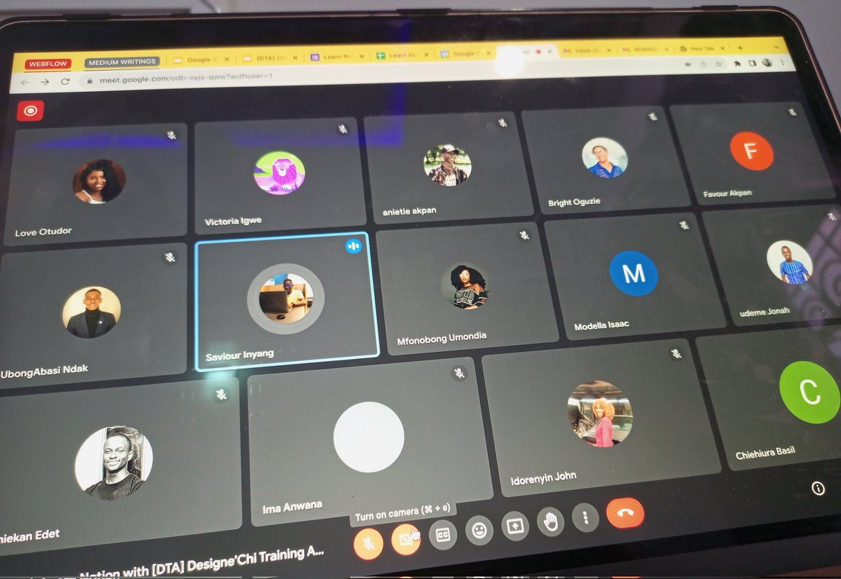 DTA_cademy's tweet image. We&apos;re live!
Designing portfolios with @NotionHQ 
Learning with the best☀️☀️ @saviourrinyang

#dta #learnnotion #notion #designechi