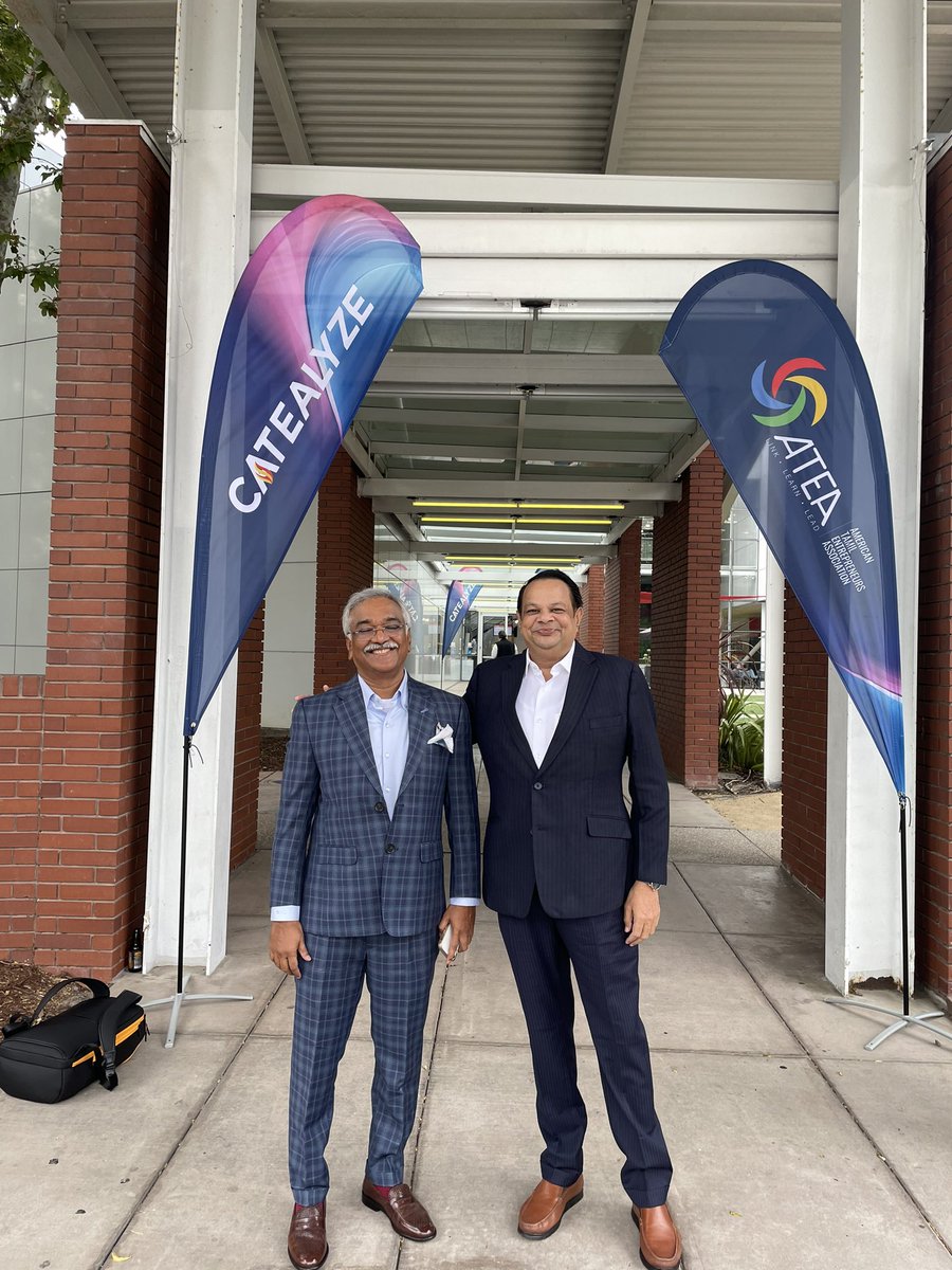 trmahesh's tweet image. Sayeed Amidi - Plug and Play - seed investor PayPal, Google etc @ Computer History Museum, Mountain View, California giving keynote at American Tamil Entrepreneur Association @ateausa 
Glad to be speaking at the event