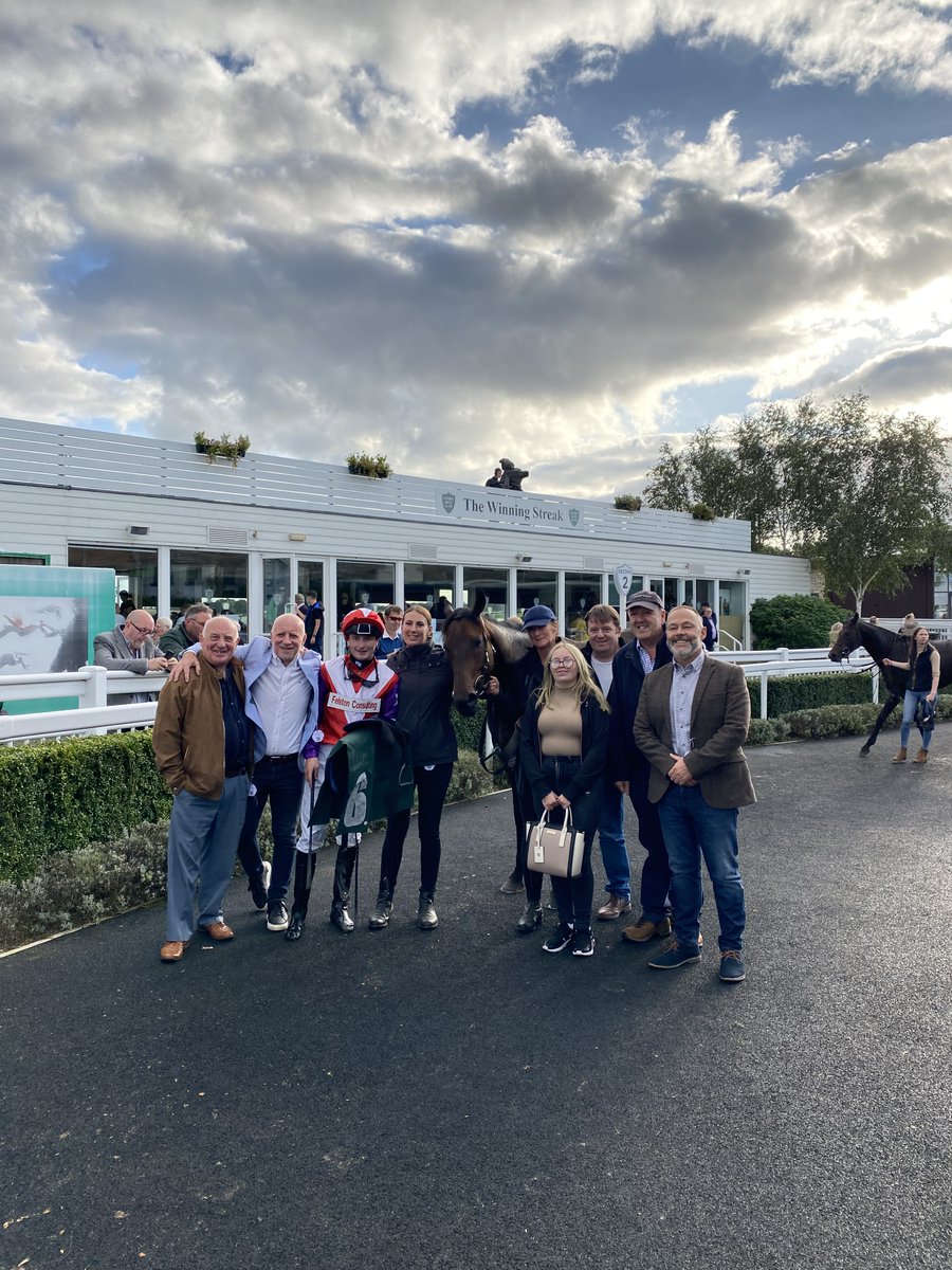 Race 7 winner was SHARK TWO ONE. Ridden by Ben Sanderson and trained by @jessmaceyracing , congratulations to all connections.