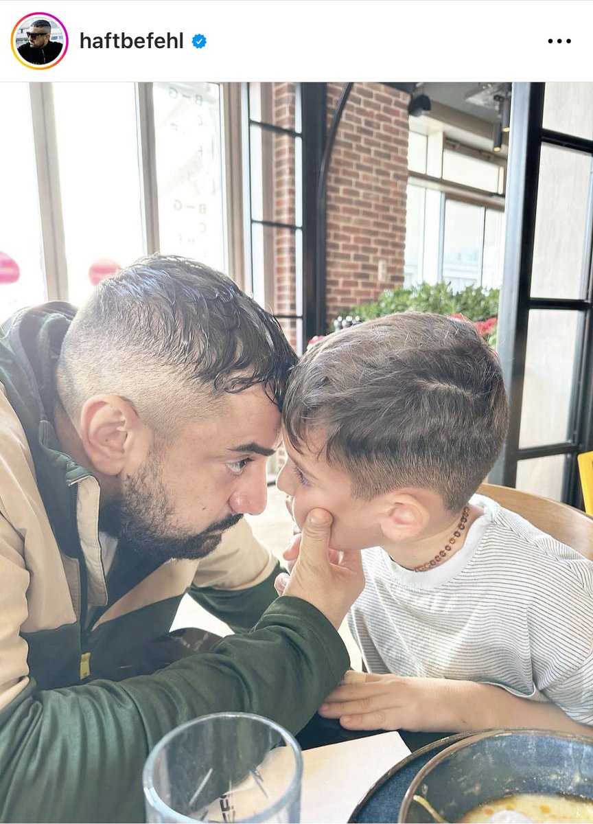 DU GIBST MIR JETZT DEINEN BALLON 😡