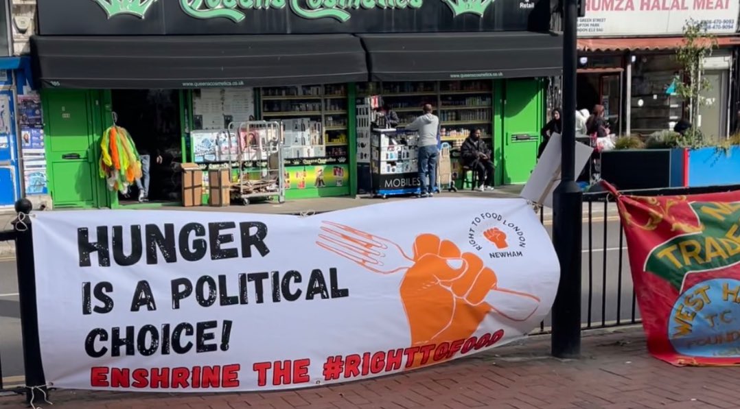 🥁🎶“a hungry mob is an angry mob” 
Newham Rally today👇 We’re now getting ready for the public meeting on Thursday 28th Sept at 7pm, Passmore Edwards Building Shrewsbury Road, London E7 8QR. ✊
#RightToFood #HungerIsAPoliticalChoice
