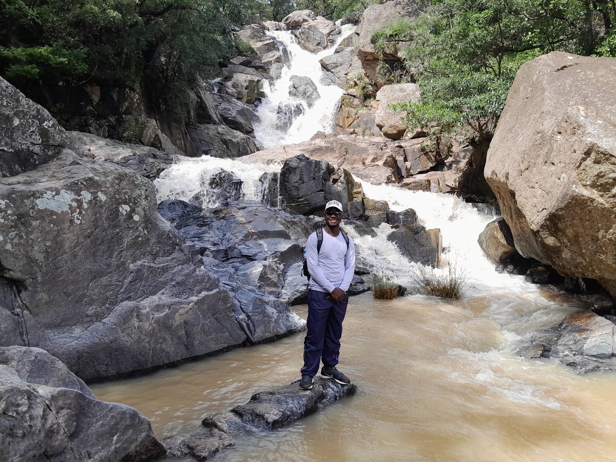IamSocialMallam's tweet photo. Discovered a new waterfall today. 
Somewhere in jos East
Saturdays are for exploring with Plateau Hikers and Tour Association.
#BeautifulPlateau https://t.co/9mRiRWwn1W