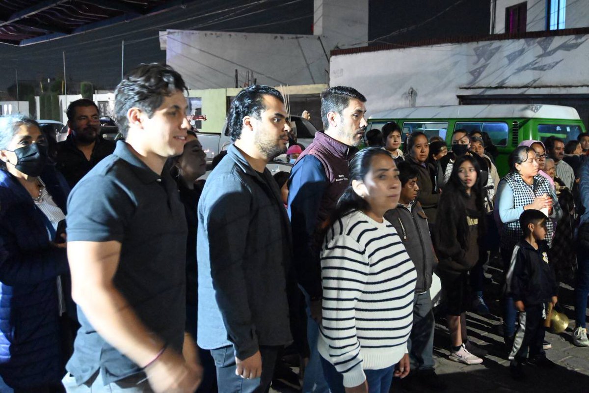 GabyGamboa_S's tweet photo. Como @LatidoM  asistimos a las celebraciones religiosas del barrio de San Miguel Toto y del Barrio de San Mateo. https://t.co/hjbzb3E0sW