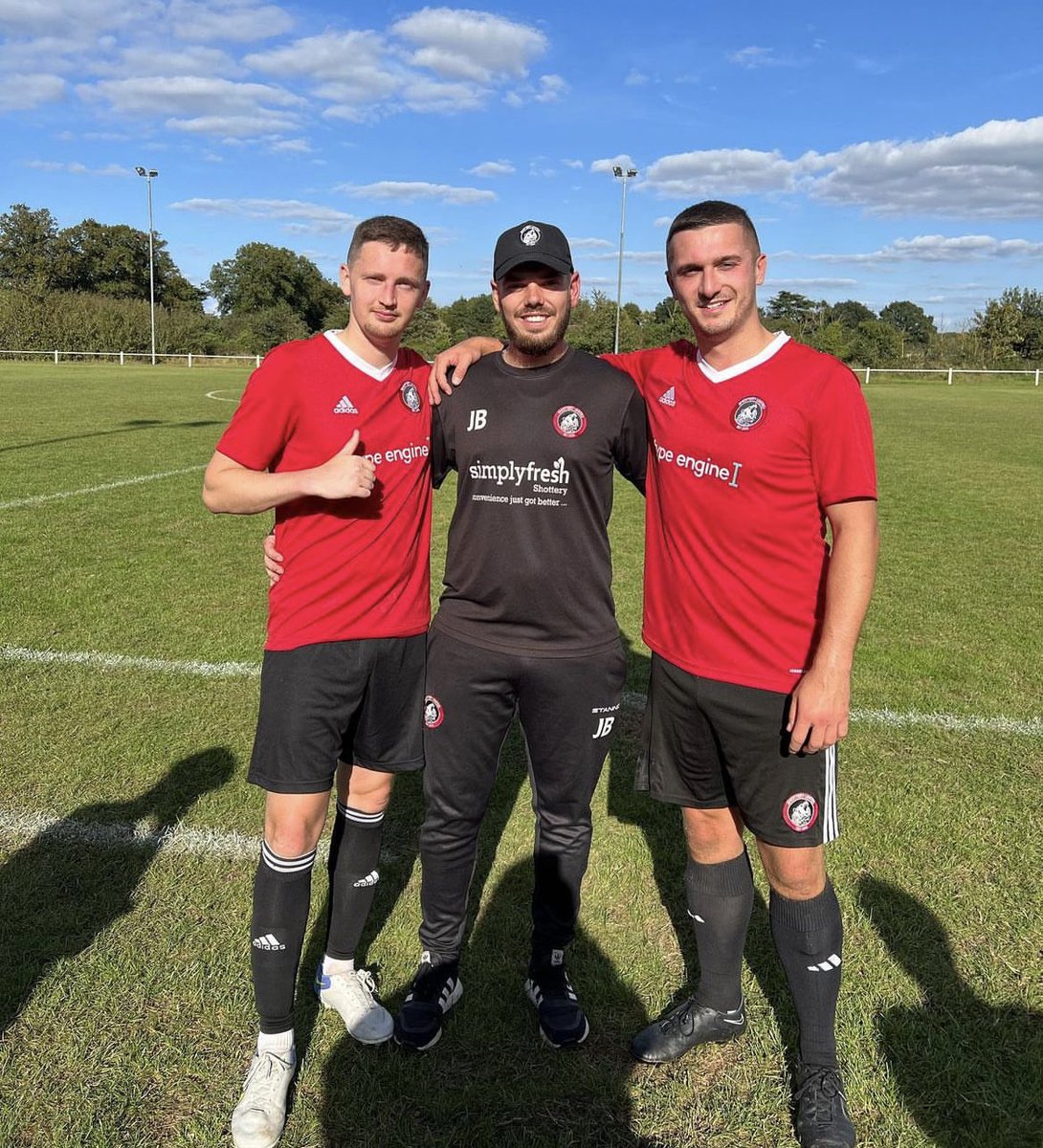 FT: Shottery united 3 - 0 AFC Bromsgrove 

We remain unbeaten so far. 
On to next week! 🔴🐻🔵
UTS