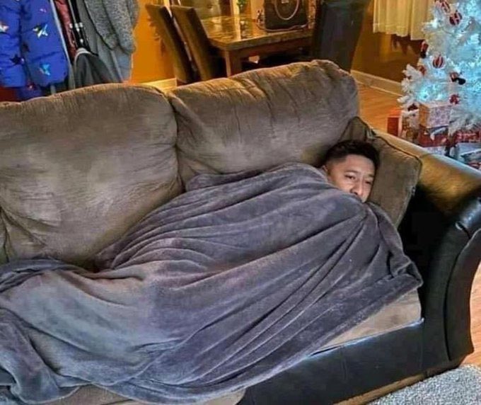 Whotfismick's tweet photo. “i can’t wait for the weekend” 

me all weekend: https://t.co/lC2MlUsHDT