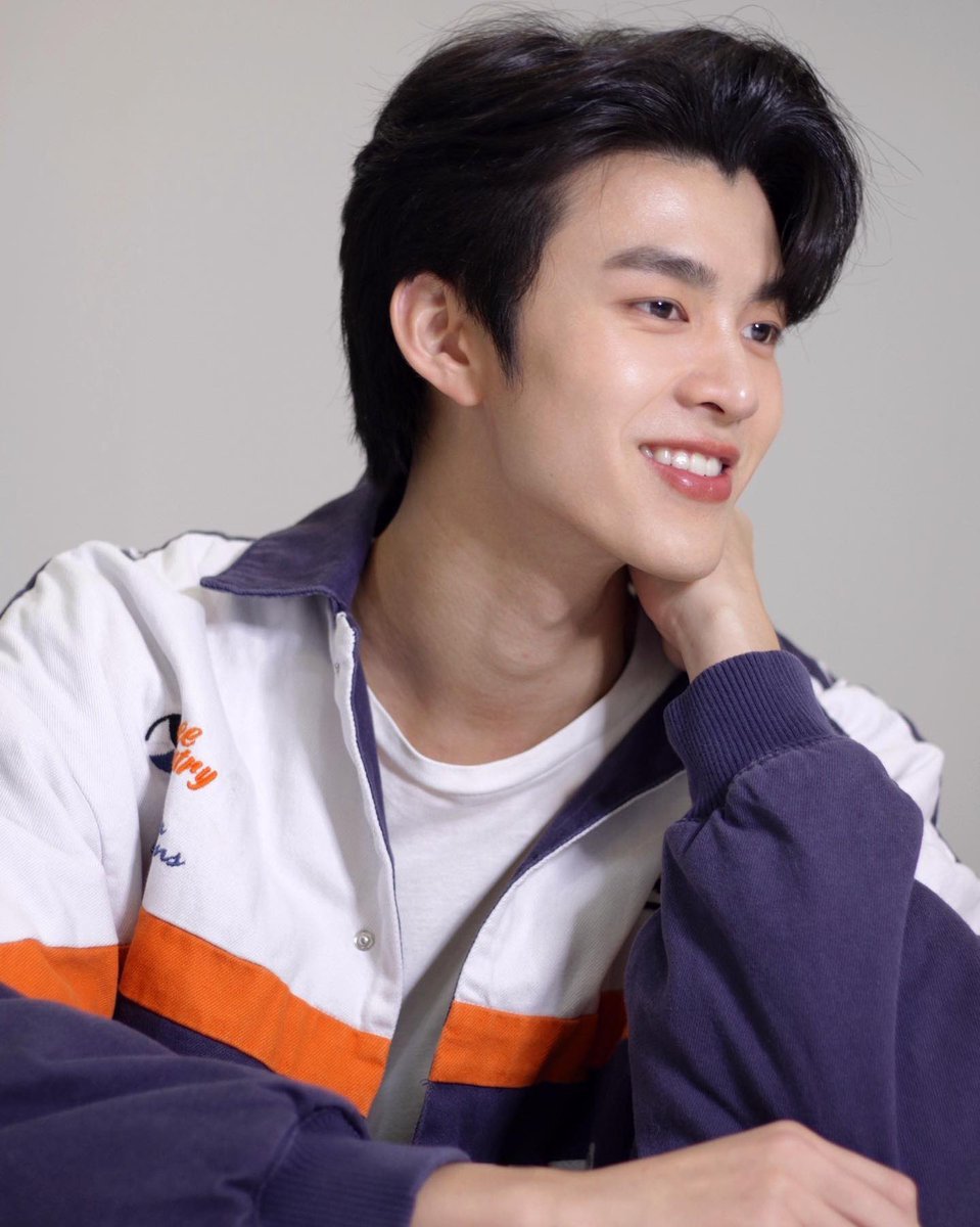 nongkun29819560's tweet photo. หลงรักรอยยิ้มของเธอเสมอ : )
#Formoom
@nichameen8
#Meennicha8 https://t.co/XbUEo5d1PZ