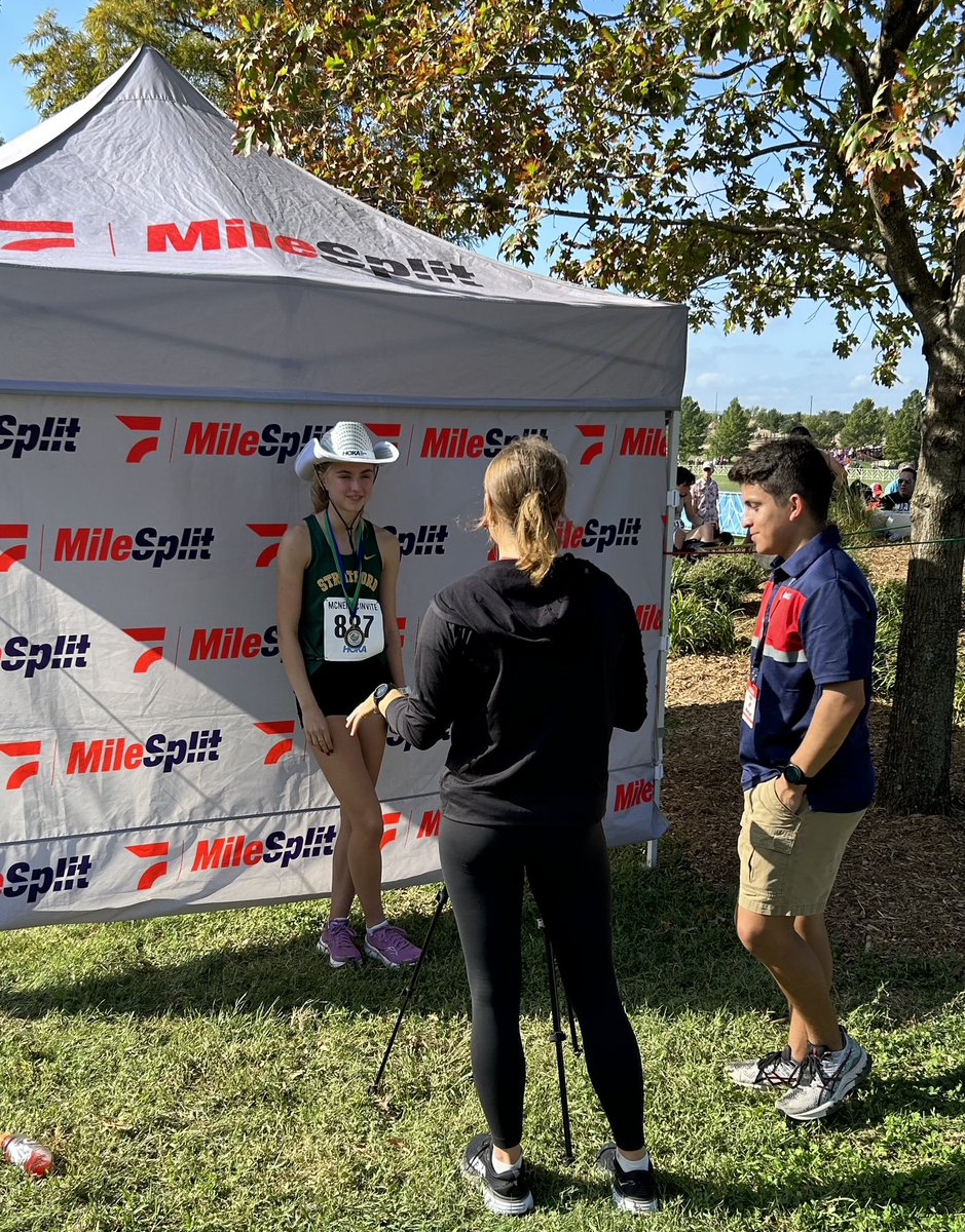 Niamh Collins is the CHAMPION of the Hoka-McNeil Invitational elite girls silver division.  She’s also the proud owner of a shiny new Hoka cowboy hat after earning the victory. Congratulations Niamh!

<a href="/SHS_BoosterClub/">Stratford Booster</a> 
<a href="/77079Athletics/">Stratford High School Athletics</a> 
<a href="/sbisdathletics/">Spring Branch ISD Athletics</a> 
#hokamcneil