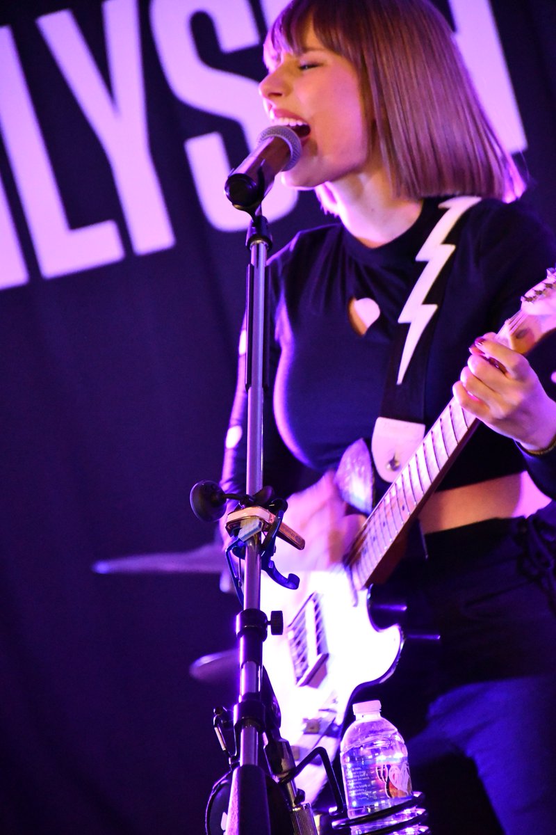 ALYSSA TRAHAN tweet media