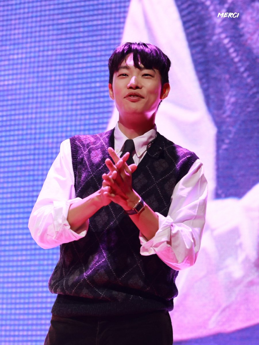 소풍의 마지막,
오늘 그 어떤 소풍보다 즐겁고 행복해보여서 더 고마웠어요 🫶