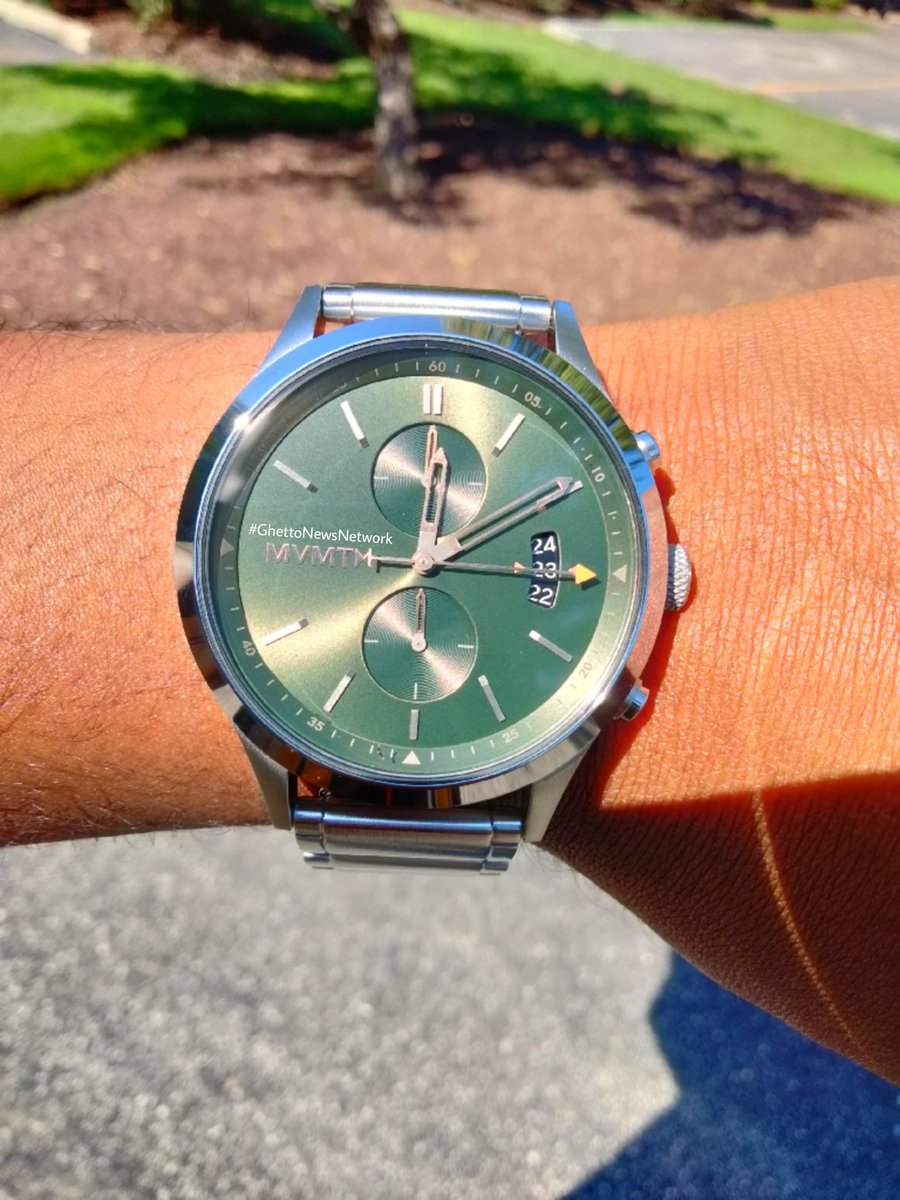 RealGhettoNews's tweet photo. Finally wearing my Birthday Gift🎁, and I absolutely love the color😁
😍⌚😍⌚😍⌚😍⌚😍
#GhettoNewsNetwork #watchfanatic #Watch
~Chicago's Very'Own J-Hustle https://t.co/uz7eRiE9gC