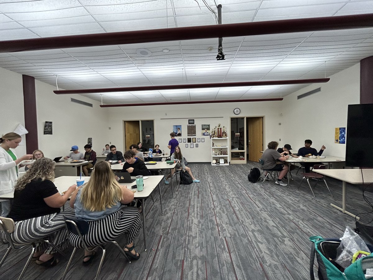 Chaska Debate tweet media