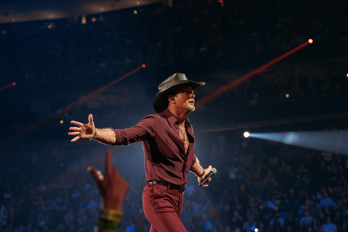 TheTimMcGraw tweet picture