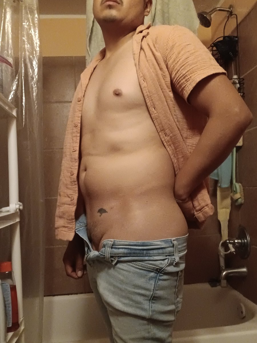 Naked Chicago (@ericmoreno40730) on Twitter photo 