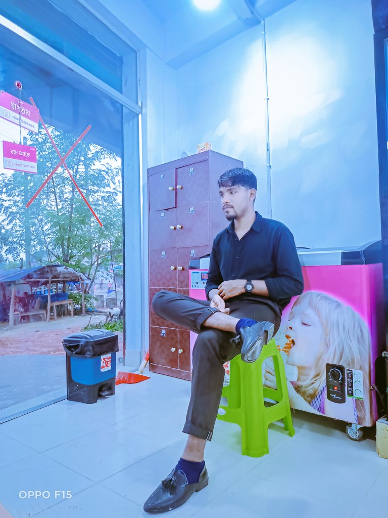 •

   _Mood off..!!😔

•