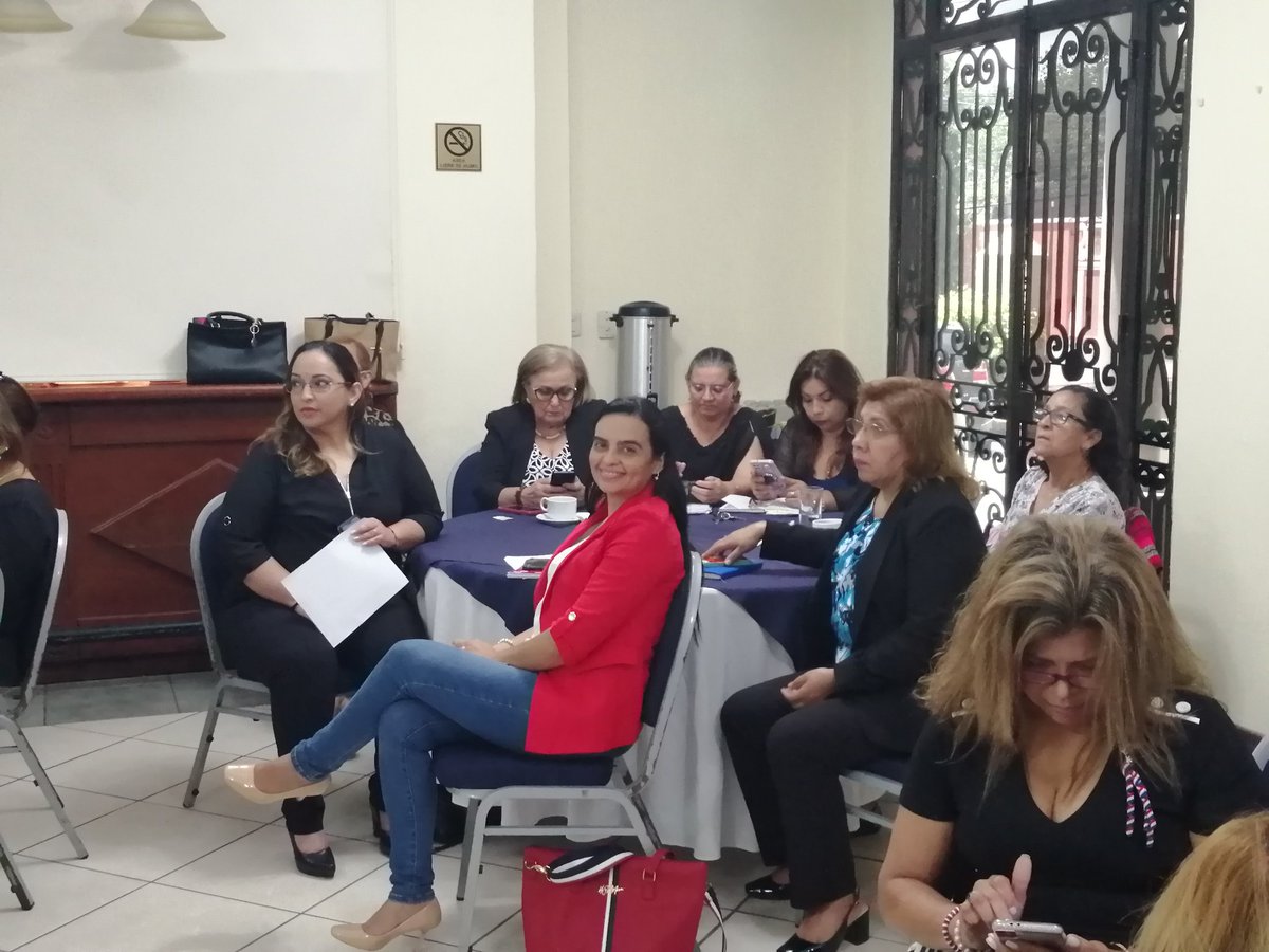 onumujeressv's tweet photo. #ASPARLEXSAL realiza, con el apoyo de @onumujeressv y @NDIelsalvador, la Clausura del Curso de Formación a Mujeres Políticas canditas contienda electoral 2024, este se ha desarrollado de agosto a sept 2023. https://t.co/GWQaiVRsP4
