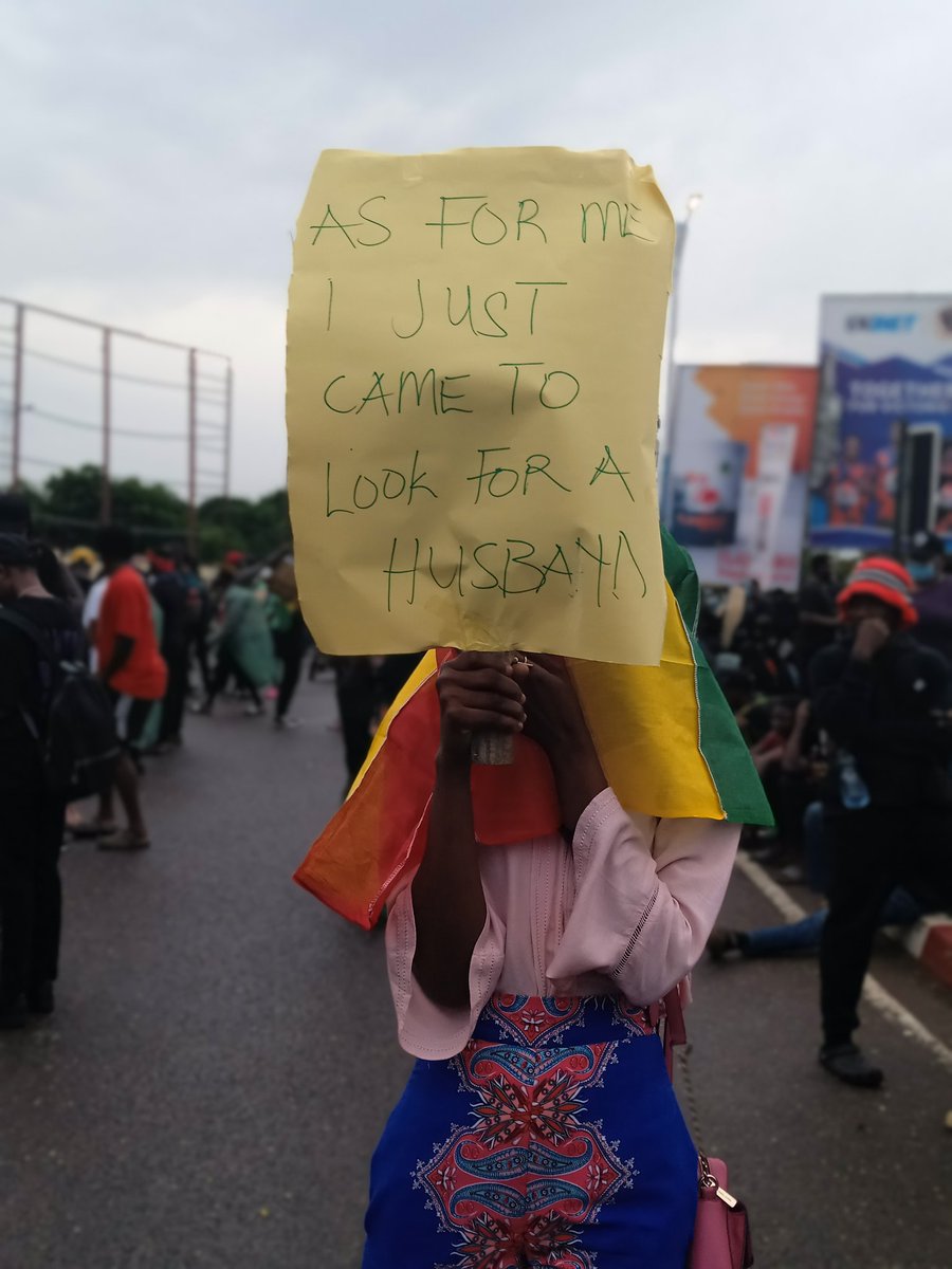 OleleSalvador's tweet photo. 👨🏾‍🍳🇬🇭✊🏾: "As for me, I just came to look for a husband.." - 2023

#OccupyJulorbiHouse https://t.co/uoqsMMa510
