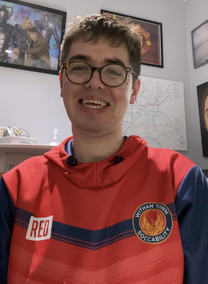 beccy_pile's tweet image. Luke is very excited about winning a trophy today at his football session @Withamtownfc #soccability Now he’s getting ready to watch @ManUtd so all round a good day! ❤️ #football