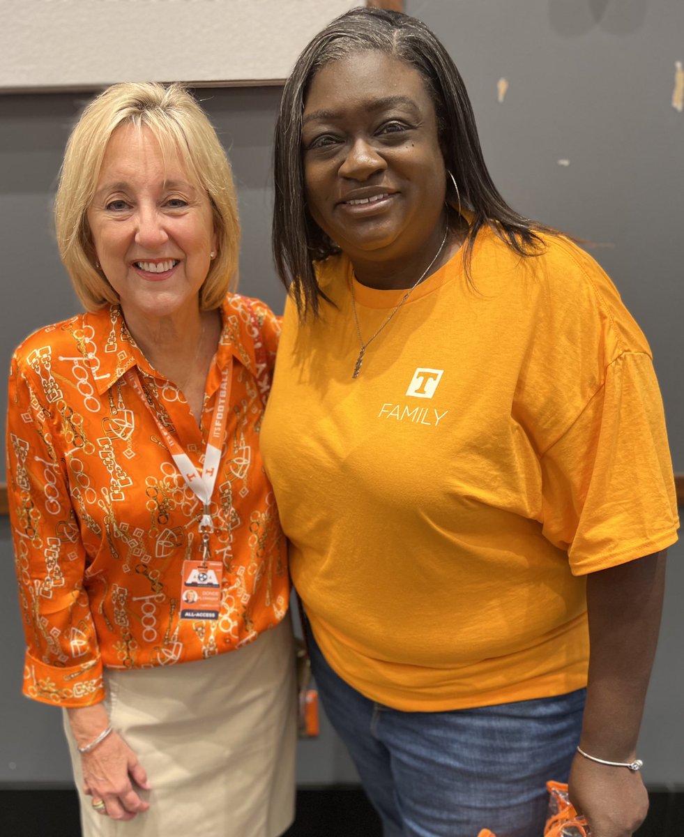 Donde Plowman tweet media