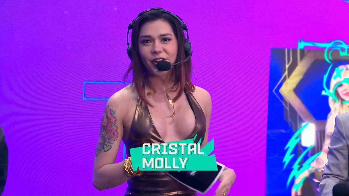 ilovemysupp's tweet photo. Los presentadores de Actualizando para 2024:
• Crystal Molly
• Milky
• Nuvia
• Papi Sosa

#LeagueOfLegends #LoLcitoX100pre https://t.co/JGu6dXeAue