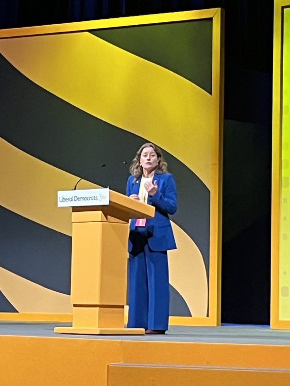 helenmaguiremp's tweet image. Delighted to be speaking for the fair deal for the #Armedforces motion. It is vital we support those currently serving our country and #exservice men and women. #Veterans @BritishArmy @RoyalNavy @RoyalAirForce