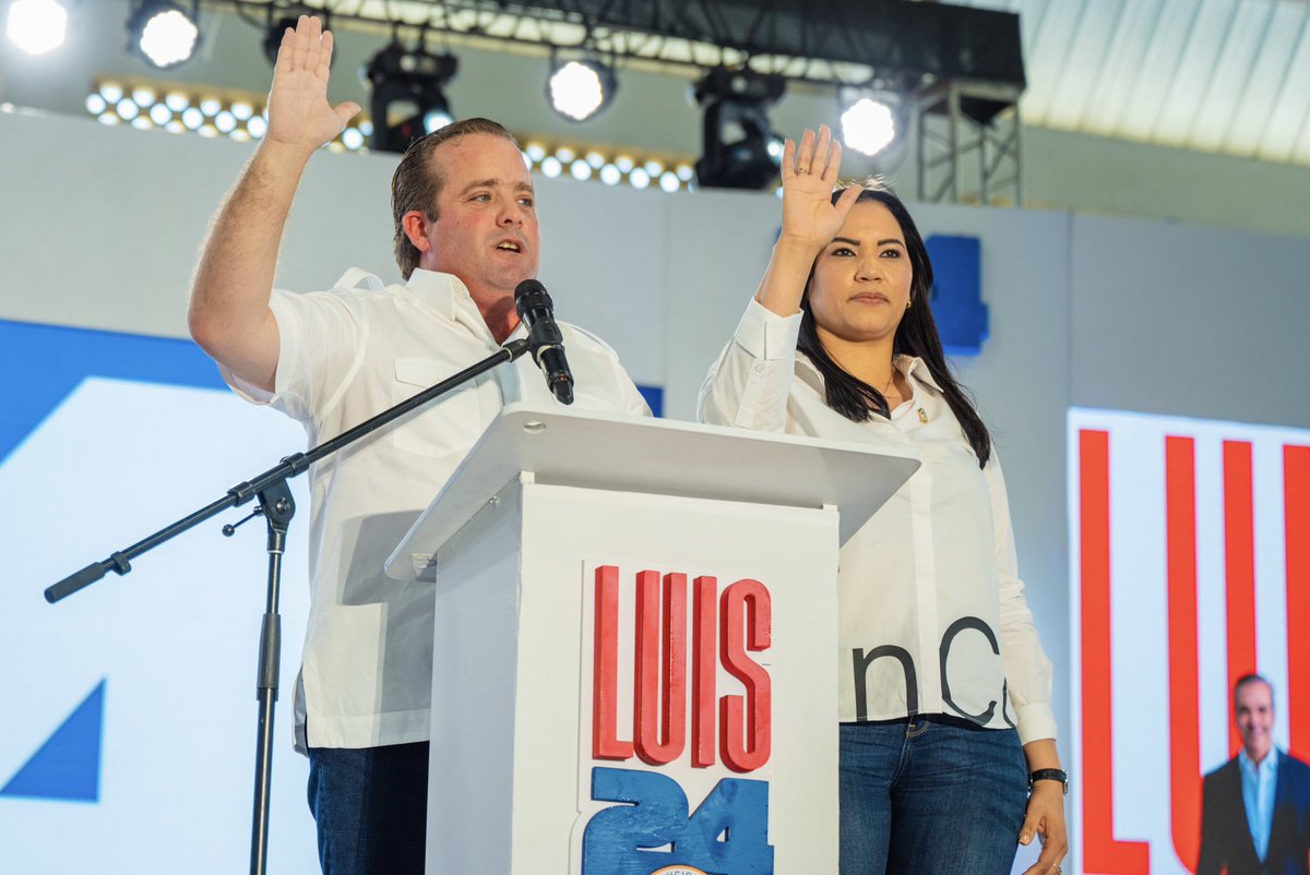 JosePaliza's tweet photo. En el @PRM_Oficial cada vez somos más, en un extraordinario acto celebrado esta mañana, juramentamos a la diputada Fabiana Tapia y todo su equipo político. ¡Bienvenidos..! #SanJuanConLuis #Luis24 🇩🇴

📍Prov. San Juan https://t.co/qwioqcYTfO