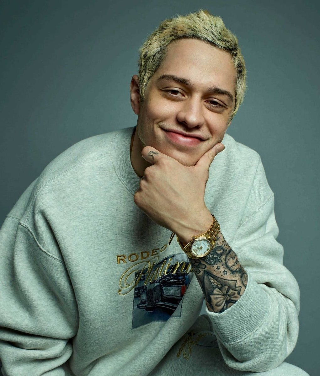 Showb_Entertain's tweet image. Reportedly, Pete Davidson and Madelyn Cline are said to be dating.
#PeteDavidson #madelyn #MadelynClin