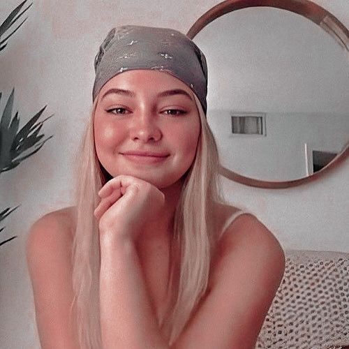 Showb_Entertain's tweet image. Reportedly, Pete Davidson and Madelyn Cline are said to be dating.
#PeteDavidson #madelyn #MadelynClin