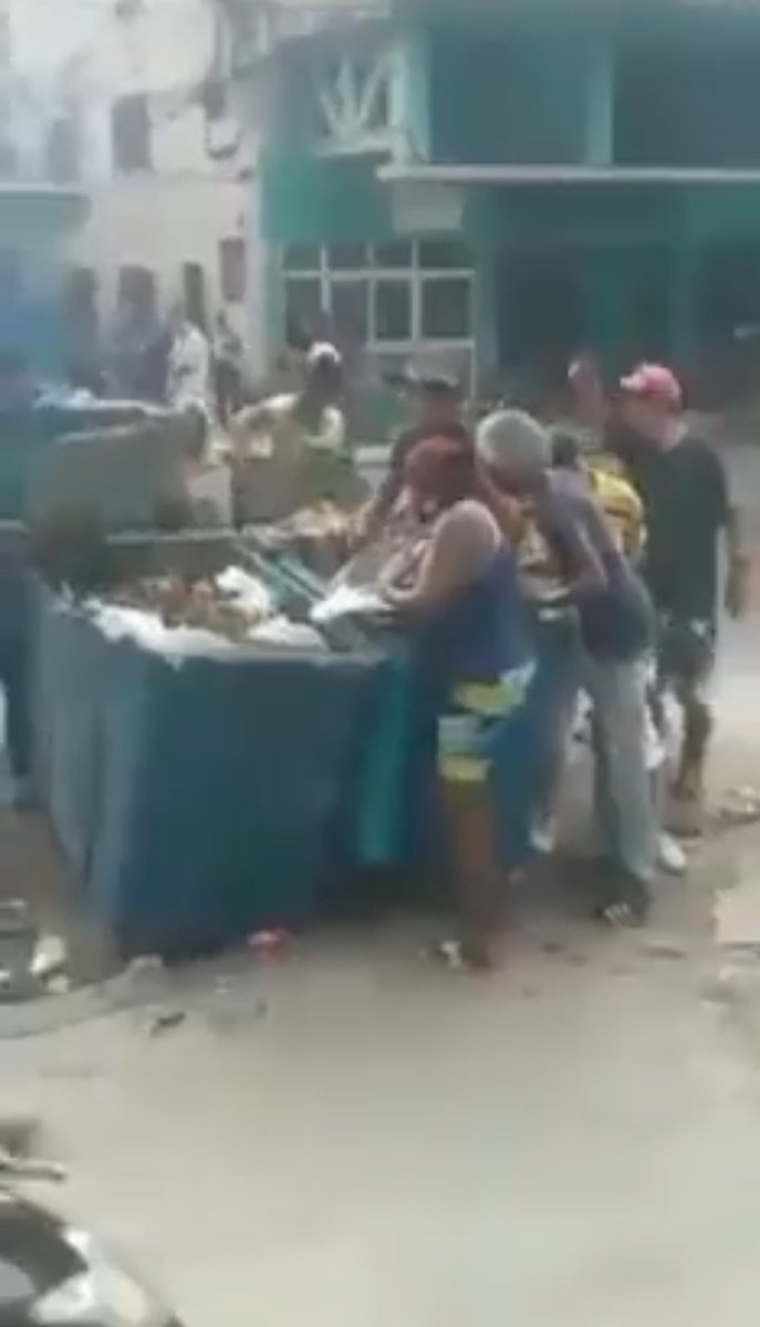 Libertad12021's tweet photo. @JuantonioFdez Para eso si hay recursos
Mientras tanto,  el pueblo Cubano se muere de hambre y sin medicamentos o ambulancias. 
#AbajoLaDictadura 
#DiazCanelAsesinoNYC 
#UNGA78
#CubaEstadoFallido https://t.co/kDQJtKPJBg