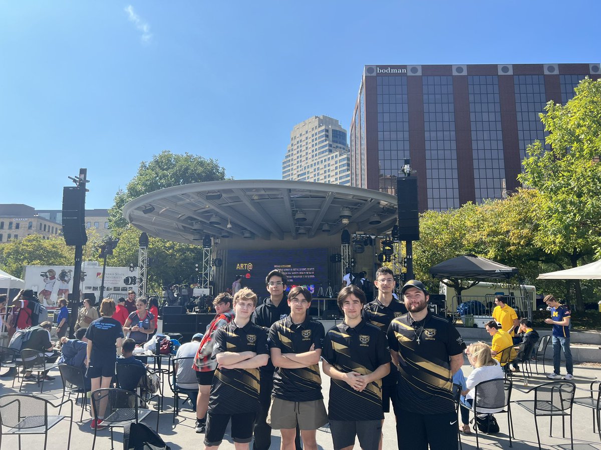 KoolOriBro's tweet photo. In downtown Grand Rapids for work today with the Smash Bros. team! We’re in the Top 4 of the #Confluence2023 Innovation Showcase Invitational. It’s been a fun event so far and I can’t wait to see how the team finishes. https://t.co/49flMSXTHl