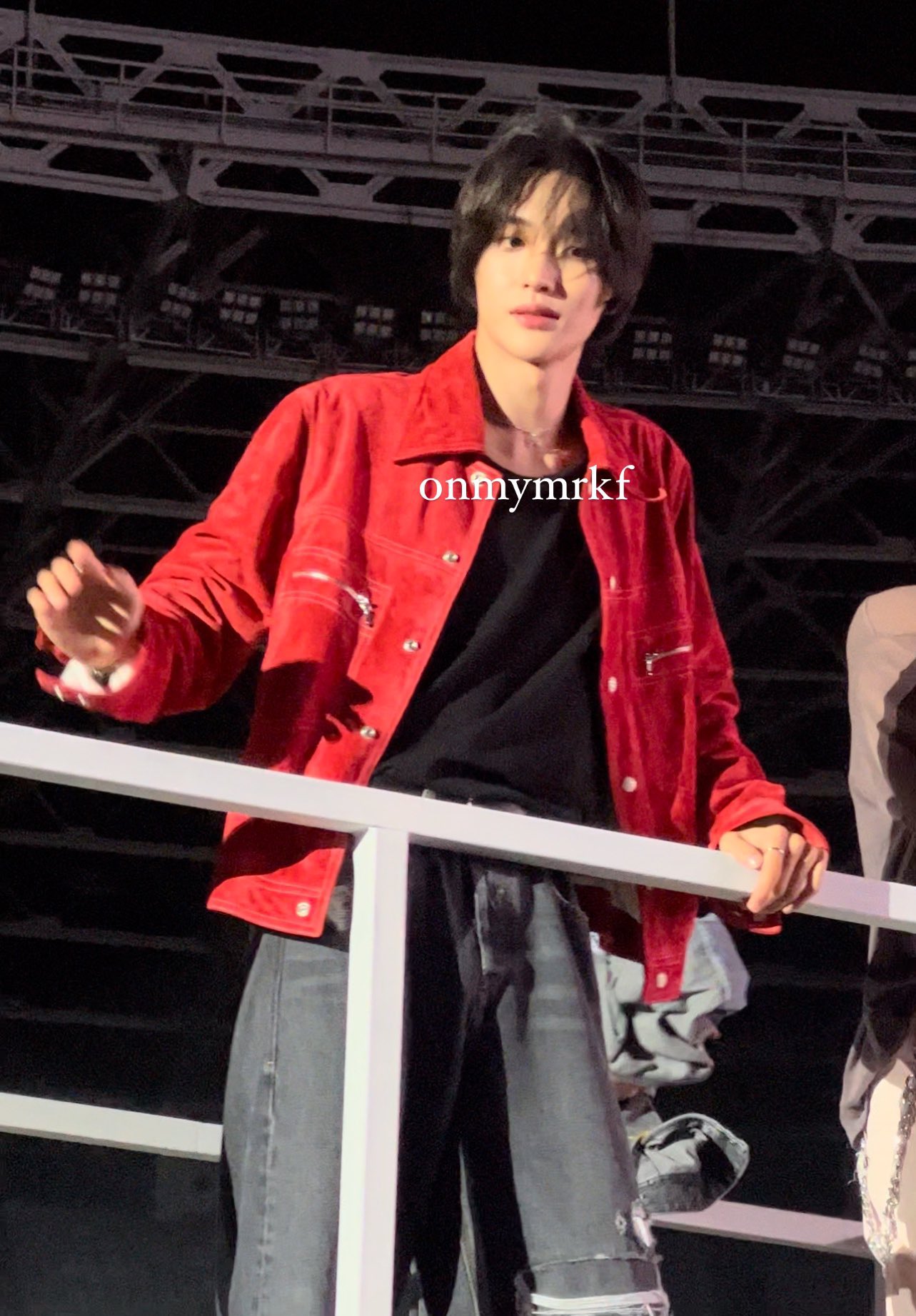 F6unO_ZasAAdIo8?format=jpg&name=large