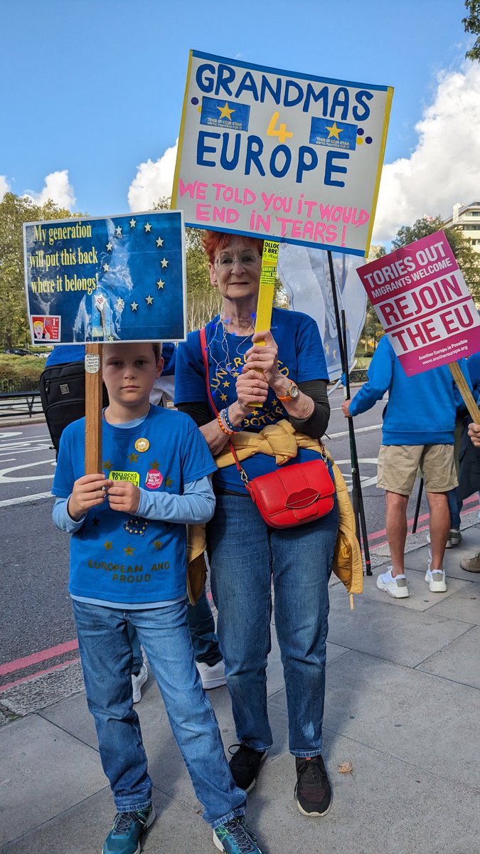riotgrandma72's tweet photo. @ThatTimWalker @Simon63109308 40.5k of us and the ******ing @bbc were more interested in a tiny group of dog owners. https://t.co/wqGqvdyqkL