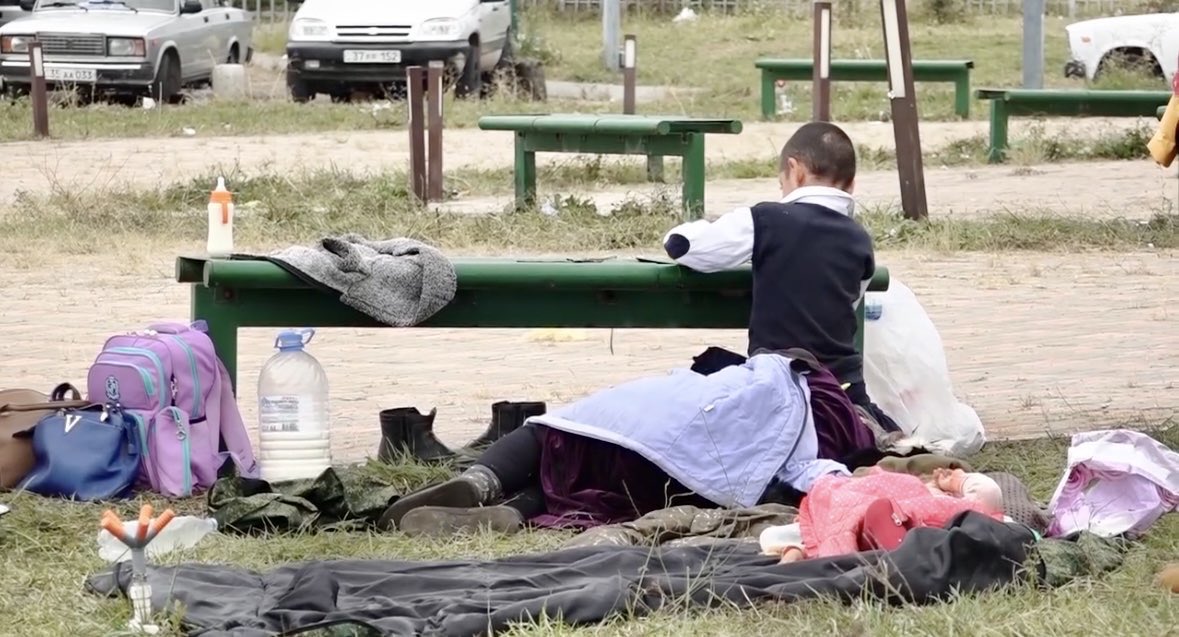atatoyan's tweet photo. In #Artsakh (#Nagorno_Karabakh): bodies of 100 victims killed by 🇦🇿Mil. are in communities isolated from each other; there r cases when several members from 1 family are killed. 1000 of people cannot find their children &amp; parents; they don’t know whether they are killed or alive. https://t.co/vPQmjZvbXi