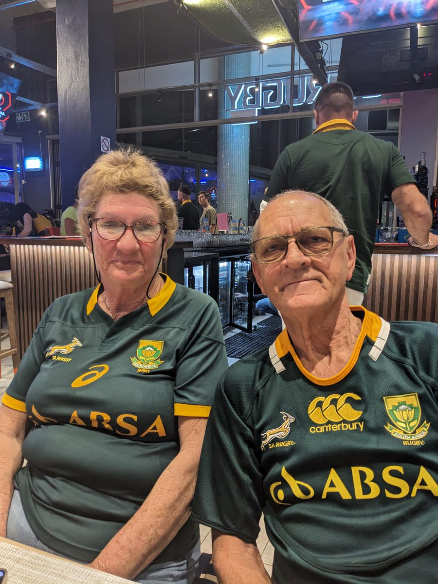 owentheE's tweet photo. Jaco Kriel @ Go Rugby bar Parkview Pretoria East @MotshidisiM @SSRugby
GO BOKKE https://t.co/YqmJJC1nXp