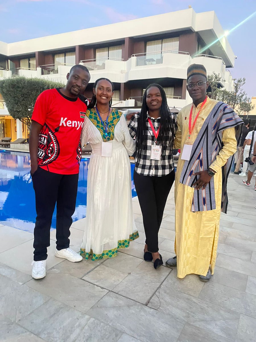 GYBN_Senegal's tweet photo. #AYSB2023 🙌🏾🌿🙂!
Cette semaine @GYBN_Senegal a rejoint les chapitres de GYBN Africa au Maroc à l'occasion du Sommet de la Jeunesse Africaine sur la Biodiversité. #kebetu

🔹️Avec nos partenaires, nous avons organisé un Side Event sur l'éducation environnementale.
@ABG_49 🌱! https://t.co/N6EAGyDiTp