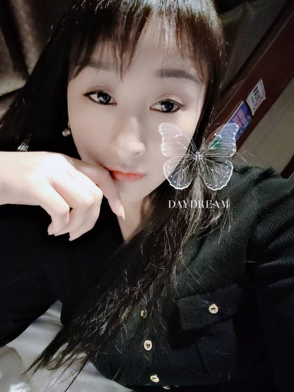 18号妹妹：廊坊广阳区迎春路附近
暖暖400/次，冰火两重天口技不赖，口的认真，没有催促 
妹妹联系方式看置顶推文 #廊坊约炮 #廊坊兼职 #廊坊上门 #廊坊资源 #廊坊线下 #廊坊桑拿 #廊坊学生妹 #廊坊外围