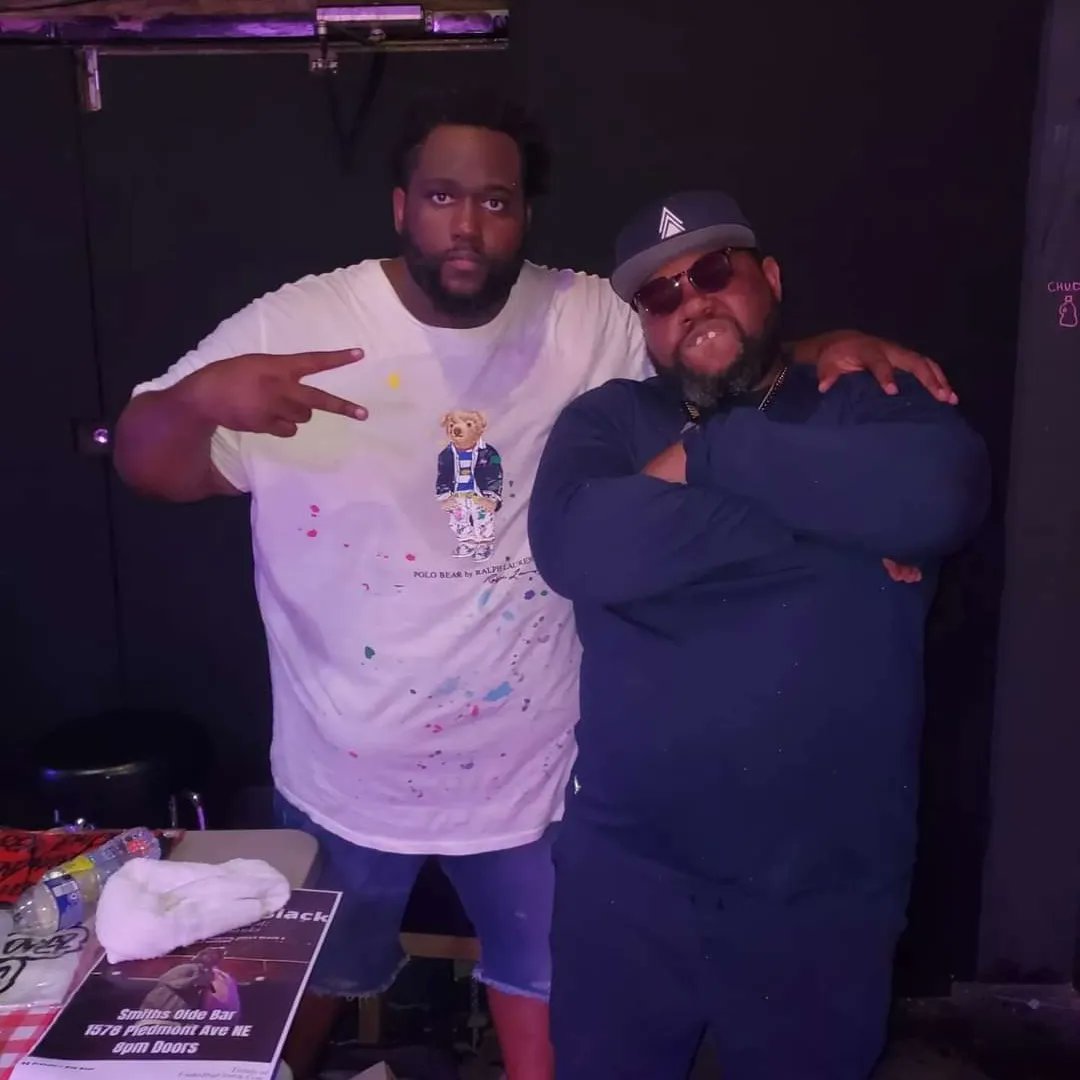 MarcelPBlack's tweet image. Happy Birthday to my "Black God Fresh" brother @BIGSANT mane. We 40 now... Time to get to work!!!

#BlackGodFresh 
#TrulyABlessing
#40AndStillWillOutRapYou