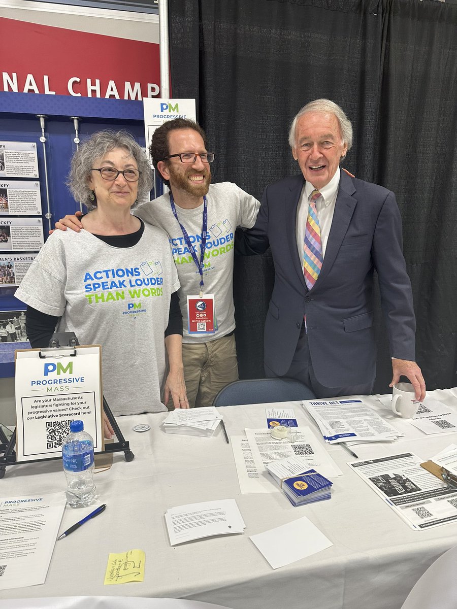 Glad to have @EdMarkey swing by our table at the @MassDems convention today! #mapoli