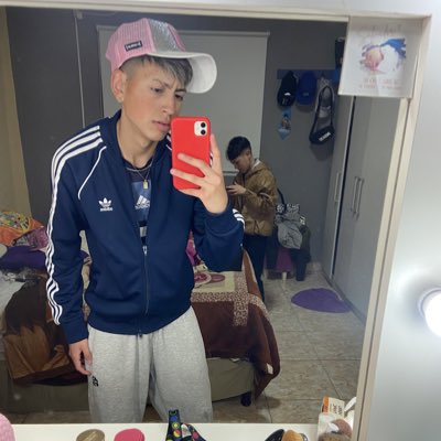 _benjamin16's tweet photo. #NuevaFotoDePerfil https://t.co/cagaLLwyc8