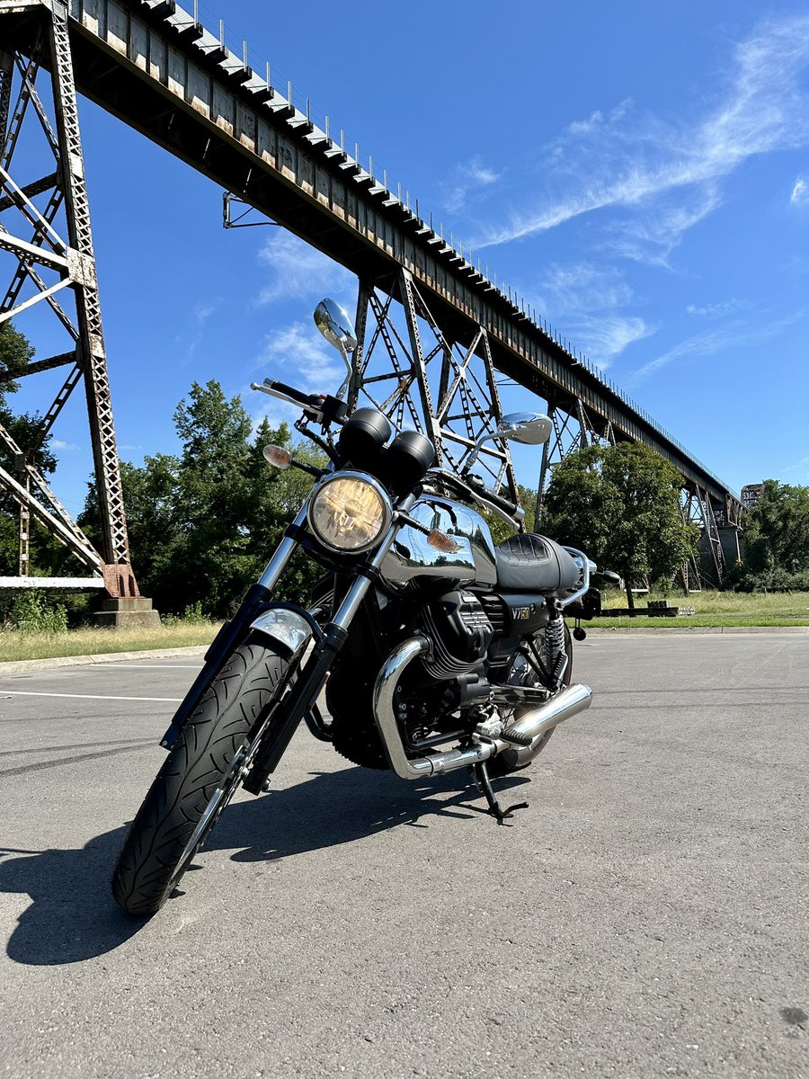Loving my new (to me) <a href="/motoguzzi/">Moto Guzzi Americas</a> 2017 V7 III Anniversario! Perfect riding weather in Middle Tennessee. <a href="/ShelbyBottoms/">Shelby Bottoms</a> #tennessee #nashville #italianmotorbikes