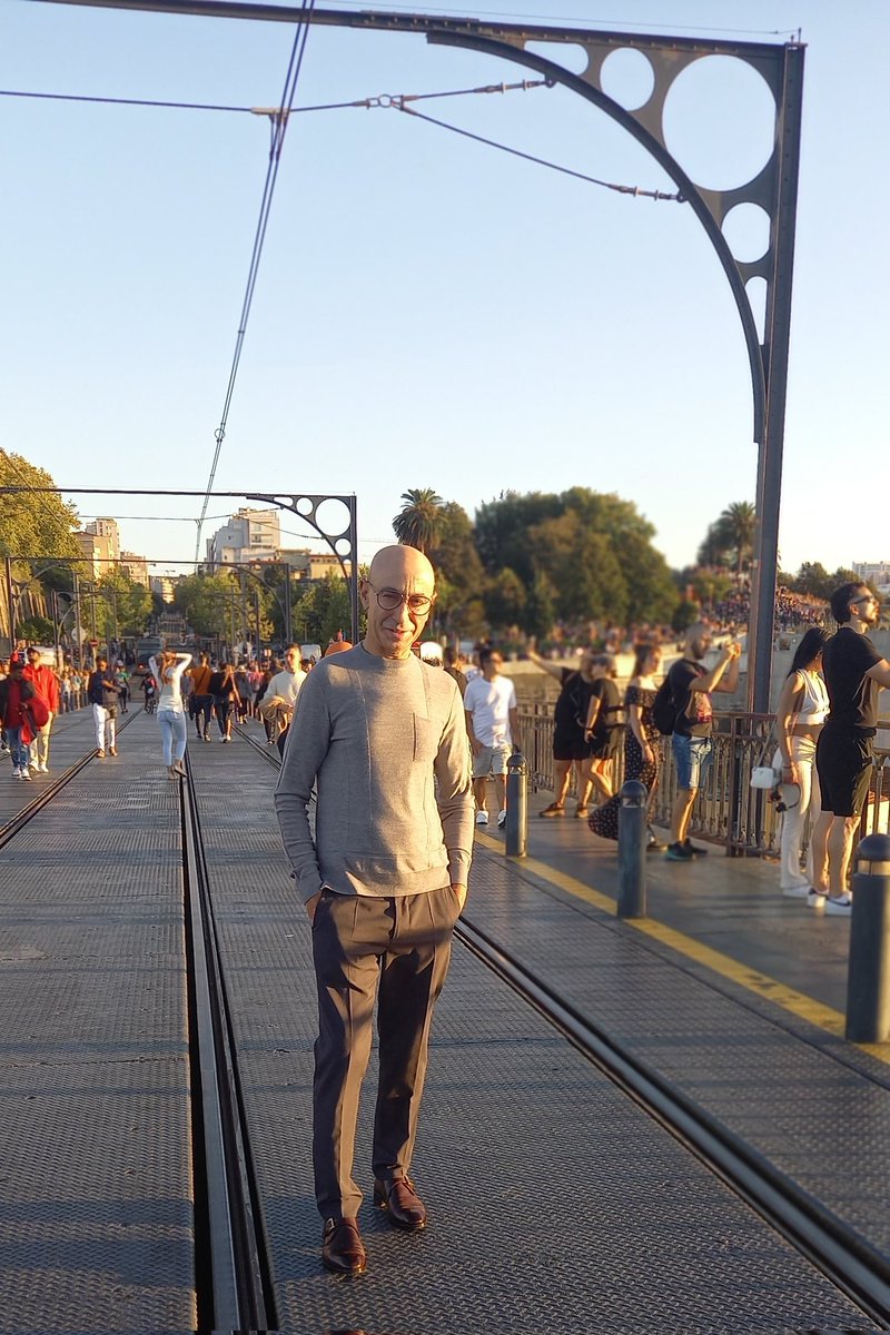 OLÁ BOA TARDE DAQUI DO PORTO
